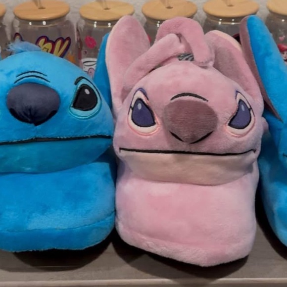 Stitch cozy Plush Slippers in Blue and Pink - Picture 8 of 9
